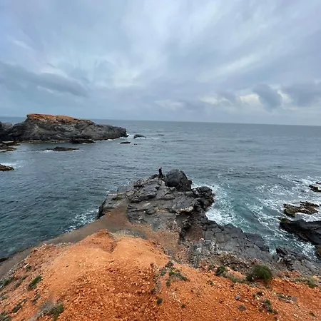 Almuden's Yellow Apartment, High-speed Free Wifi, 250m To Beach, The Center Of