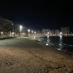 Almuden's Yellow Apartment, High-speed Free Wifi, 250m To Beach, The Center Of 托雷维耶哈